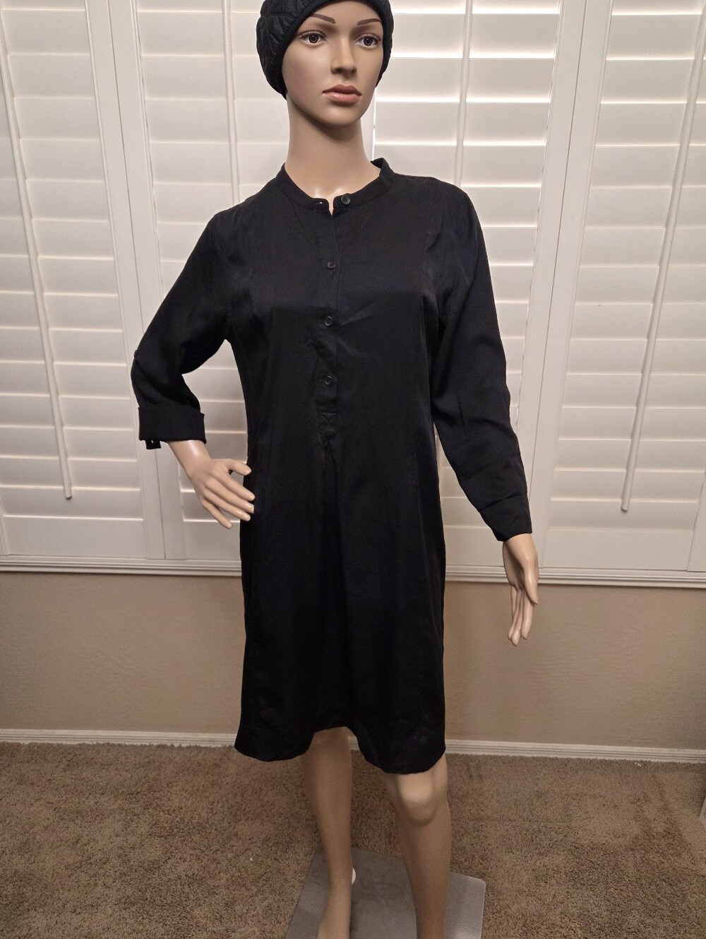 Eileen Fisher Black Long Sleeve Tunic   with Two Pockets  Sz S 100% Tensel